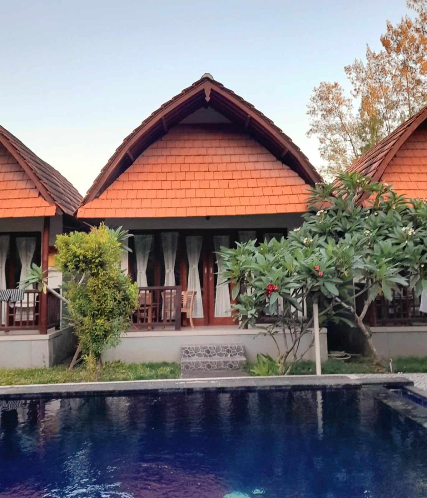Sindhu Mesari Bungalow Toyapakeh Номер фото
