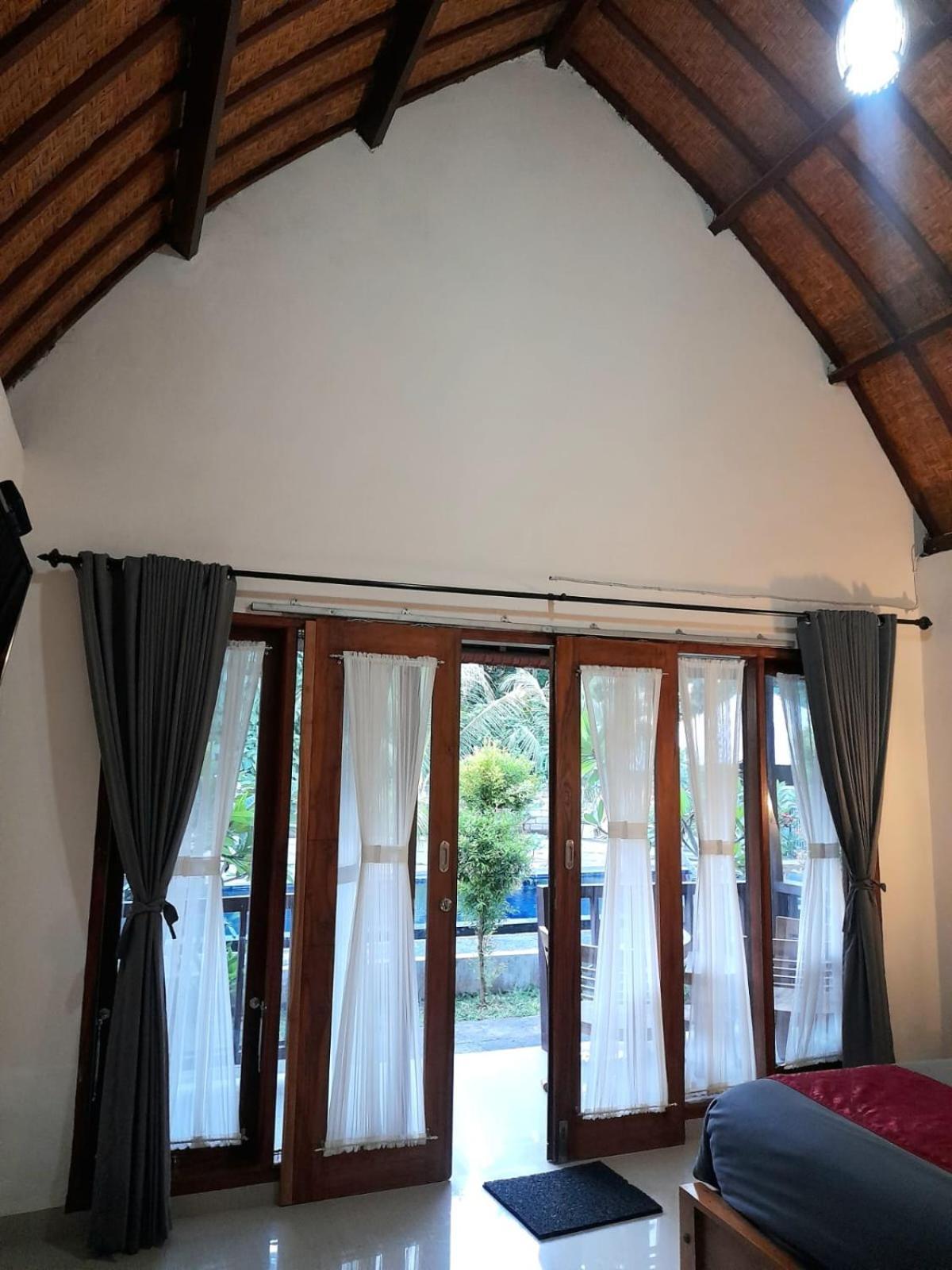 Sindhu Mesari Bungalow Toyapakeh Номер фото